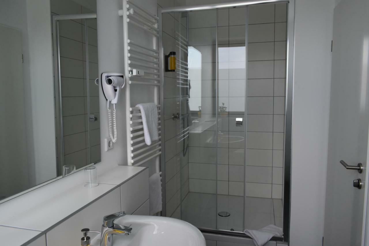 Motel Schoenefeld Großziethen Eksteriør bilde