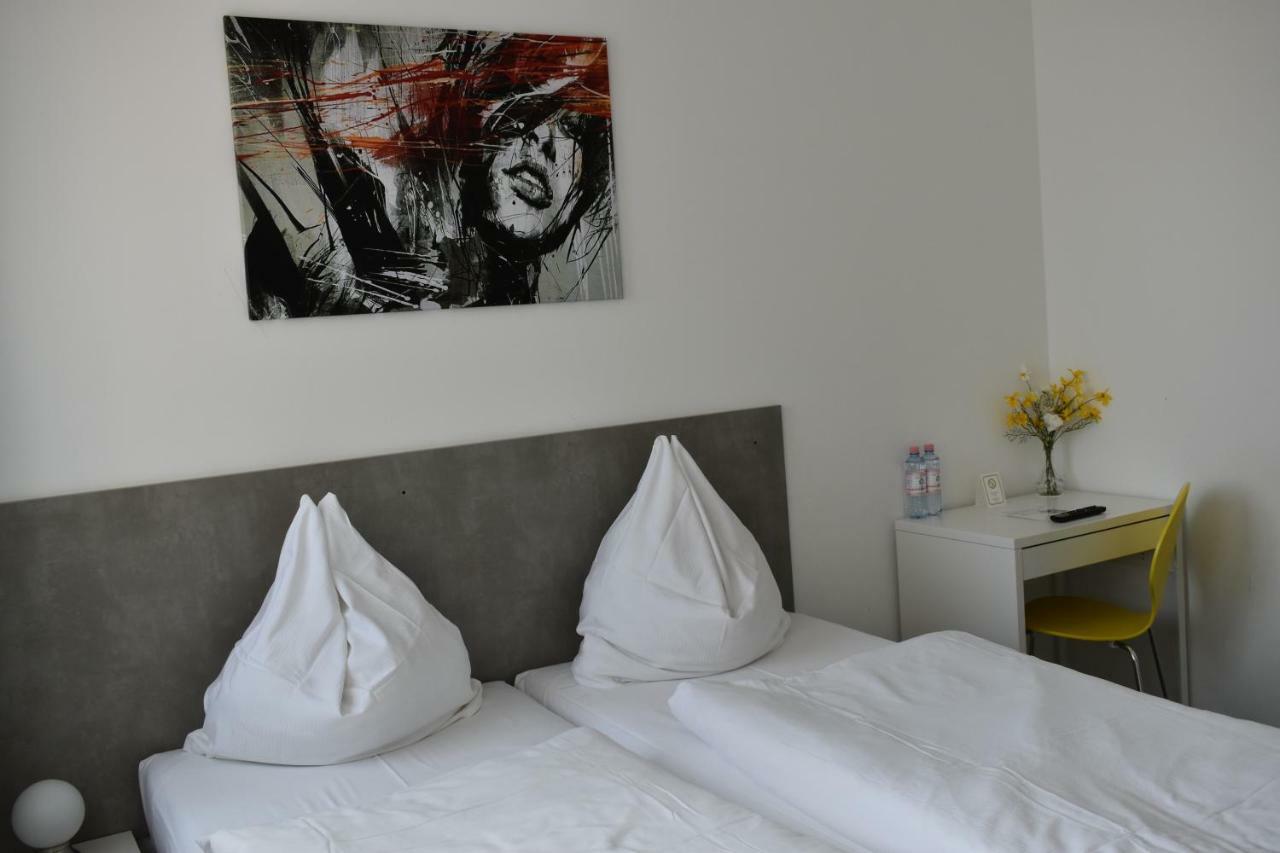 Motel Schoenefeld Großziethen Eksteriør bilde
